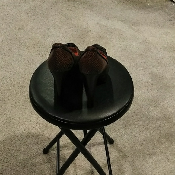 Via Spiga platforms. - Picture 3 of 4